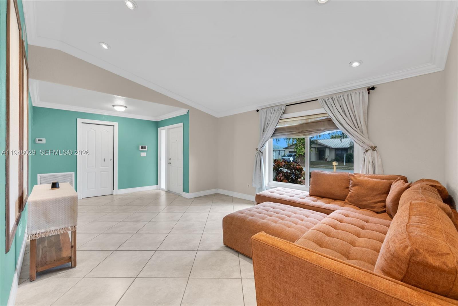 FLAMINGO GARDENS-PHASE TW - Residential