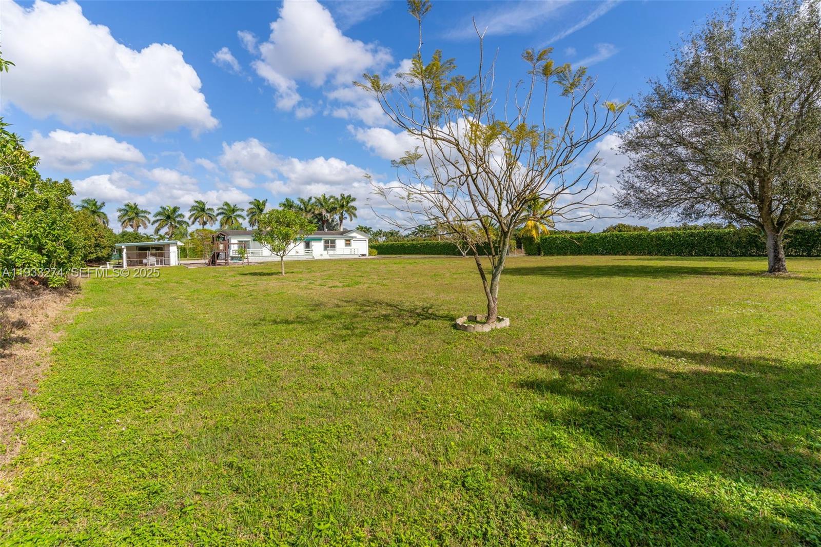 REDLAND 5 ACRE SFH - Residential