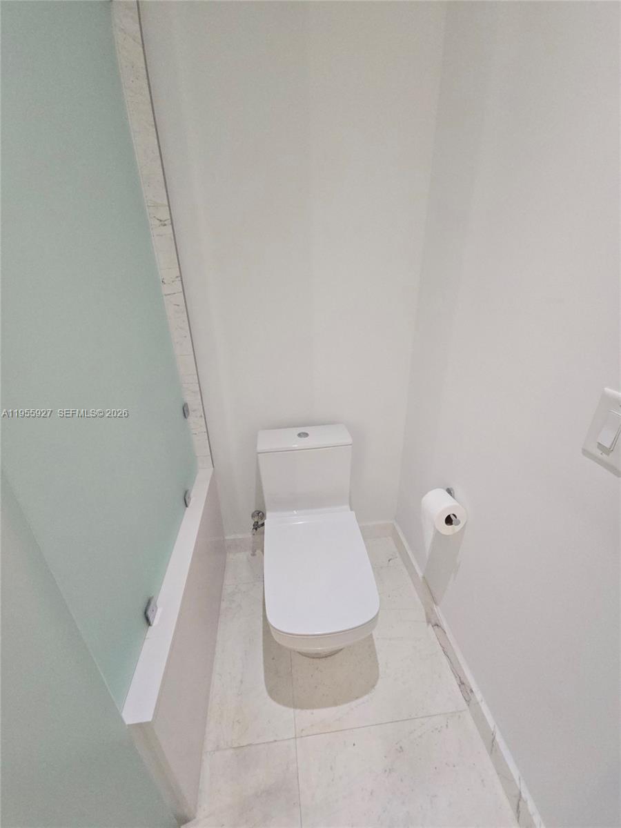 PARAMOUNT MIAMI WORLDCENT - Residential