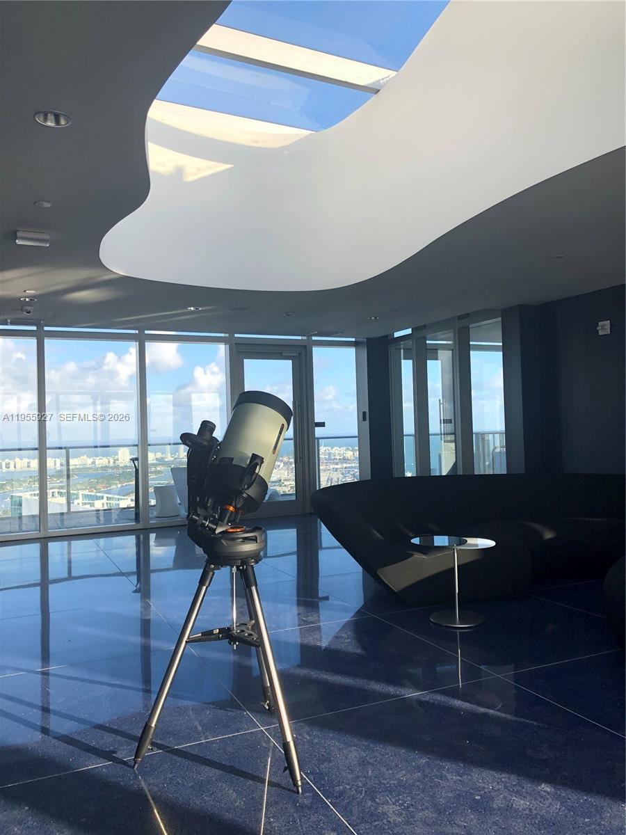 PARAMOUNT MIAMI WORLDCENT - Residential