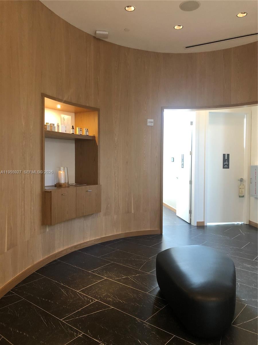 PARAMOUNT MIAMI WORLDCENT - Residential