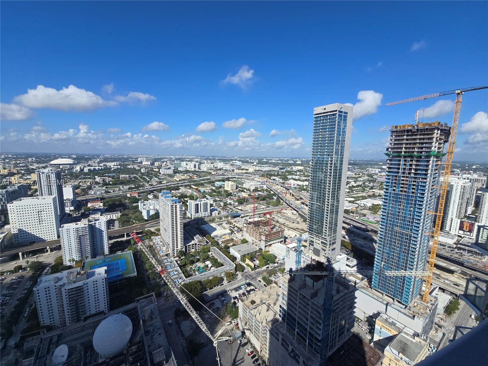 PARAMOUNT MIAMI WORLDCENT - Residential