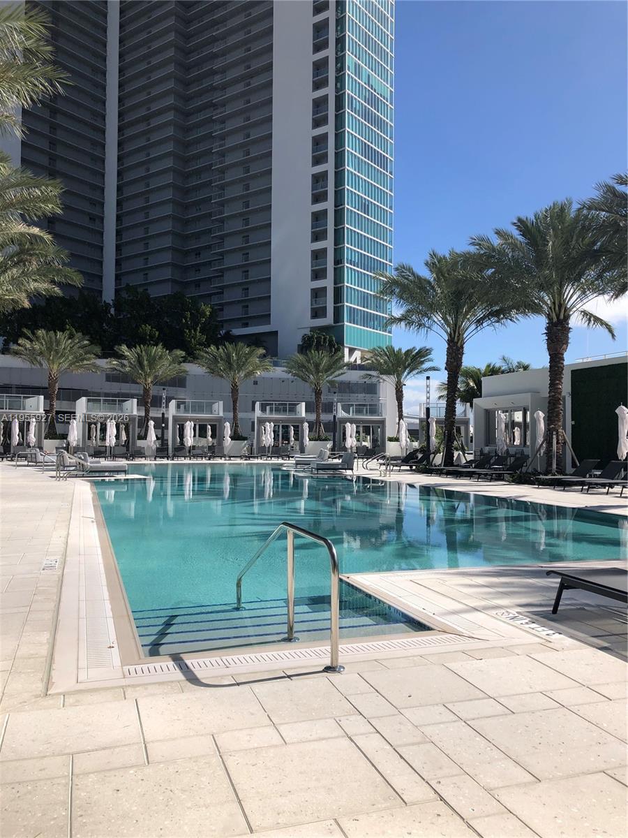 PARAMOUNT MIAMI WORLDCENT - Residential