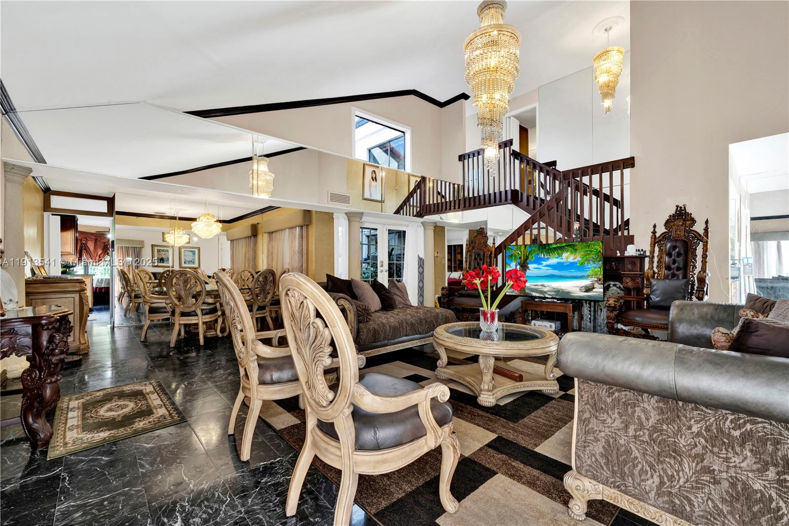 THE MISSIONS - Residential