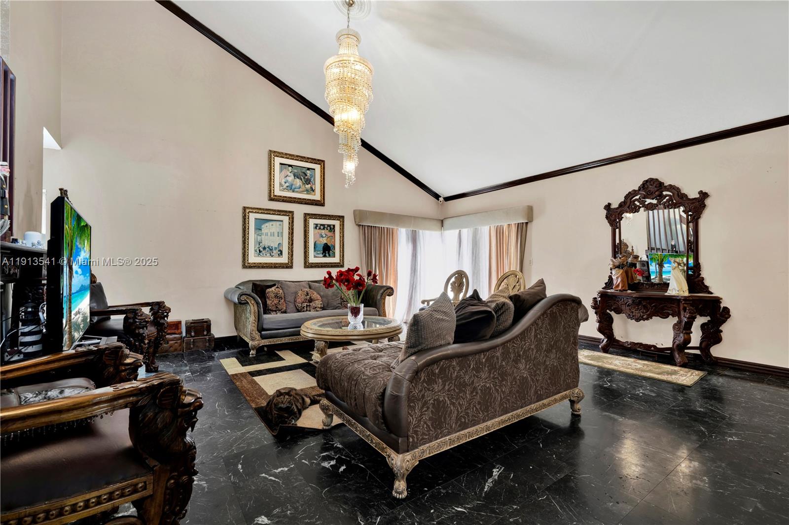 THE MISSIONS - Residential