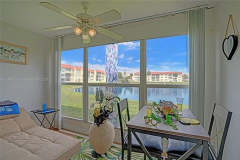 Condominium in Sunrise FL 2850 Sunrise Lakes Dr Dr 23.jpg