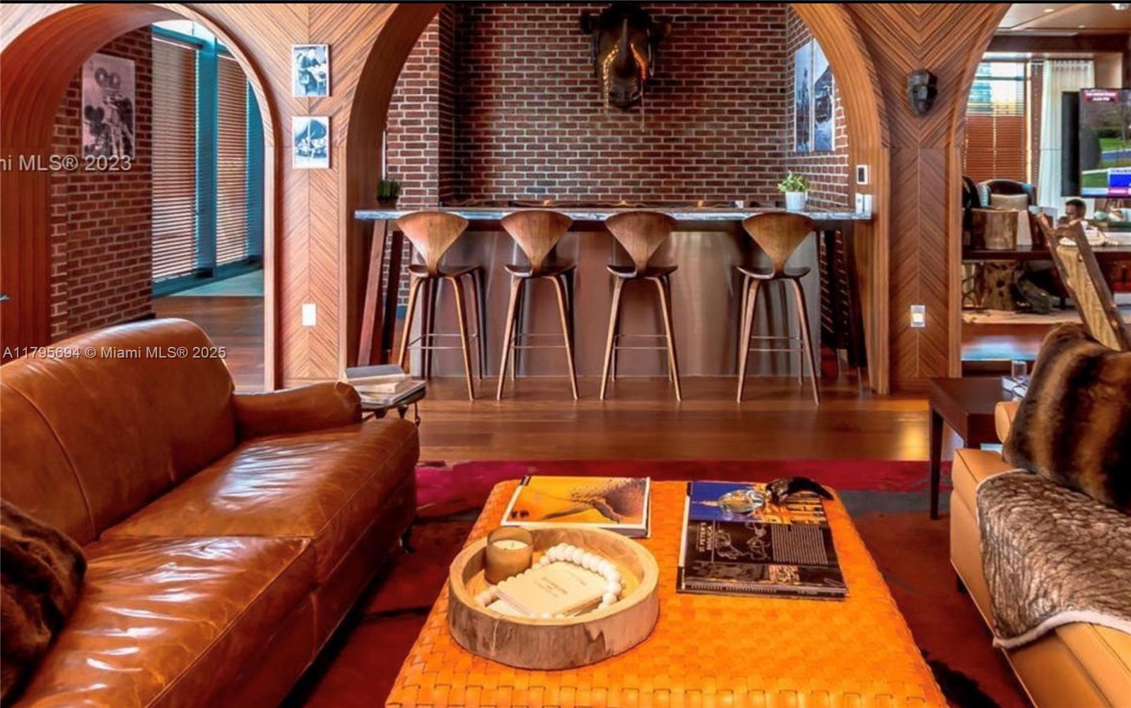 1300 S MIAMI AVENUE CONDO - Residential