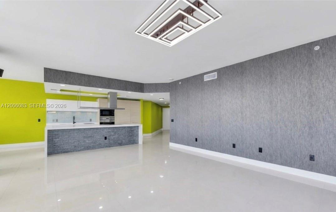 MARINA PALMS RESIDENCES S - Residential