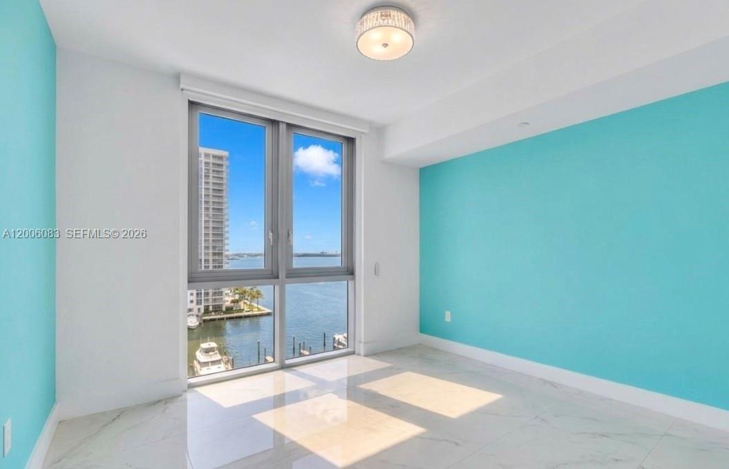 MARINA PALMS RESIDENCES S - Residential