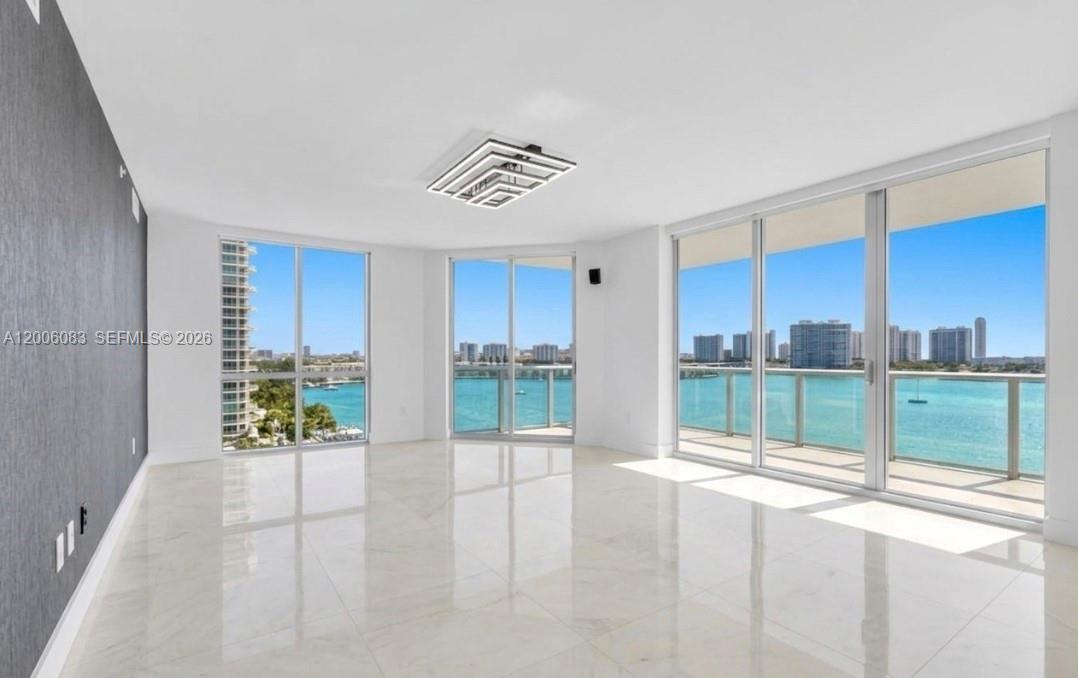 MARINA PALMS RESIDENCES S - Residential
