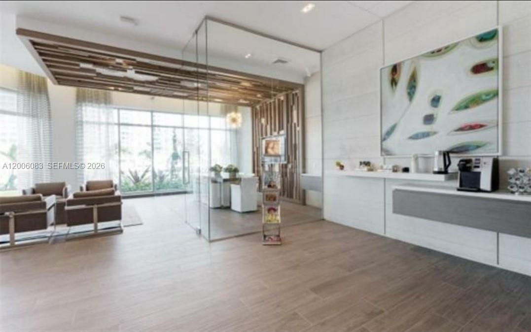 MARINA PALMS RESIDENCES S - Residential
