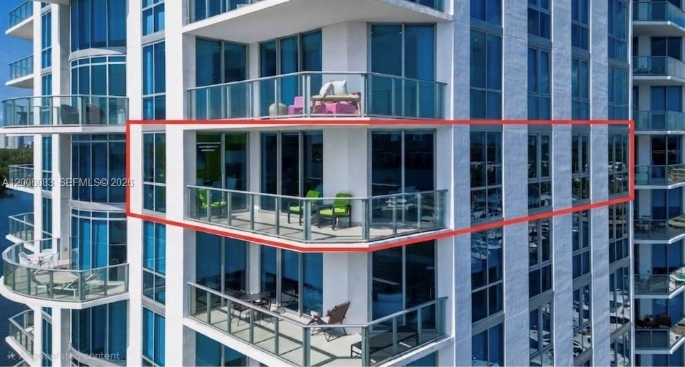 MARINA PALMS RESIDENCES S - Residential