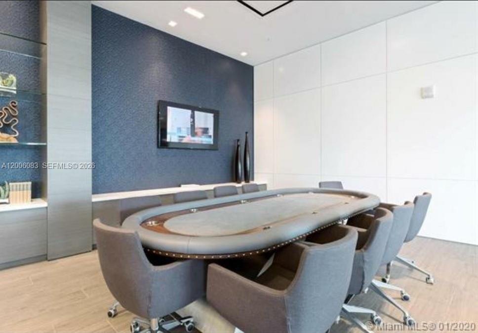 MARINA PALMS RESIDENCES S - Residential