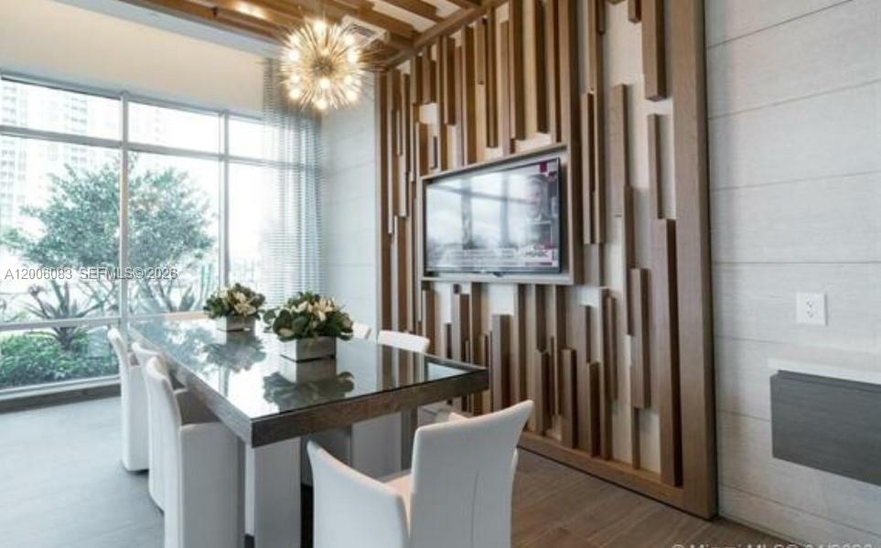 MARINA PALMS RESIDENCES S - Residential
