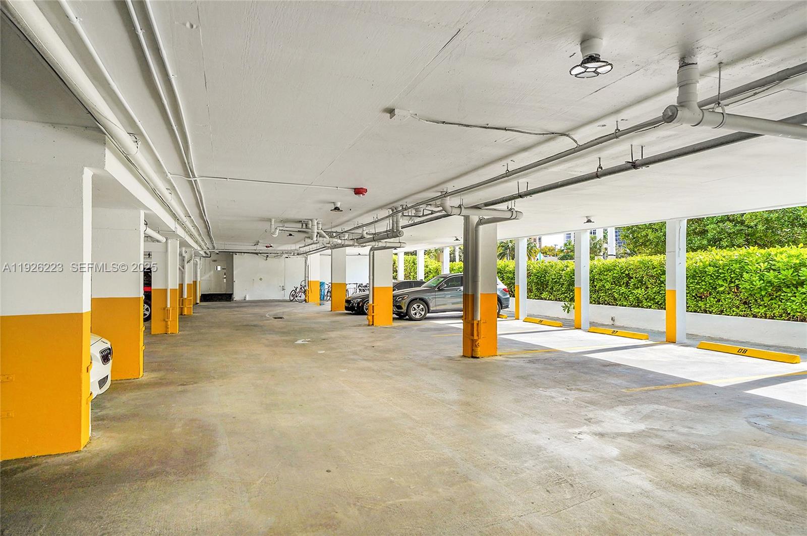 TOWNE ROYALE CONDO - Residential Lease