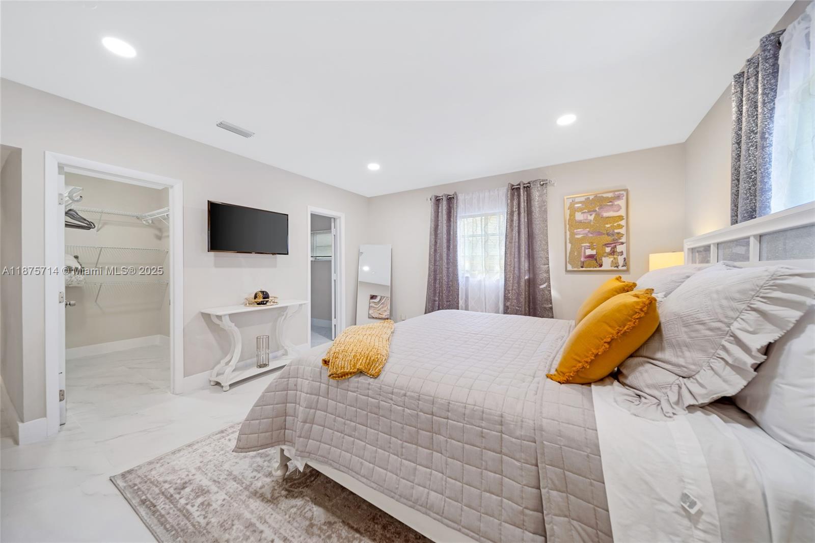 SILVER SHORES SEC OF LAUD - Residential Lease