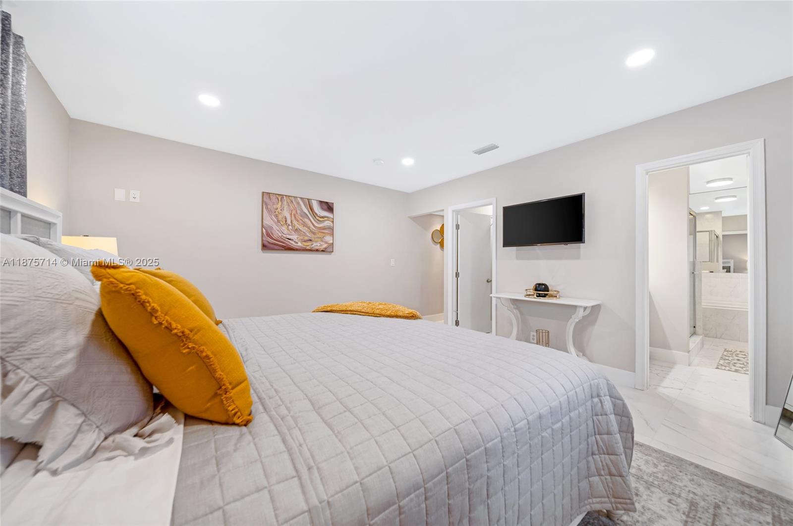 SILVER SHORES SEC OF LAUD - Residential Lease