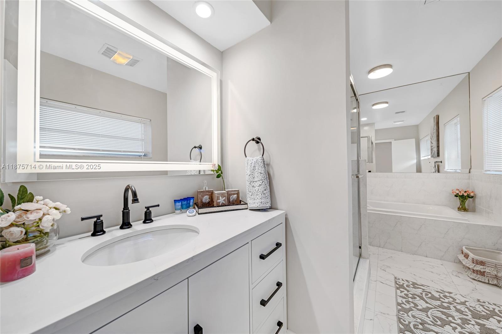 SILVER SHORES SEC OF LAUD - Residential Lease