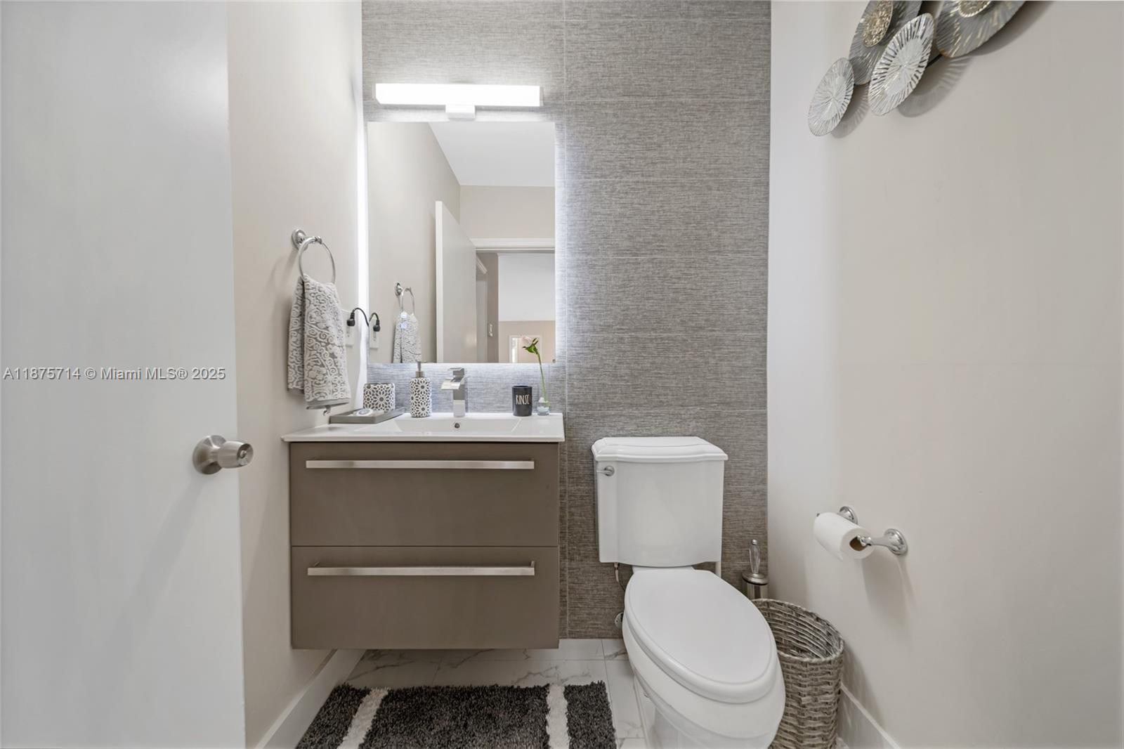 SILVER SHORES SEC OF LAUD - Residential Lease