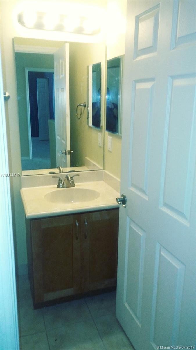 HAMPTON HILLS CONDO - Residential Lease