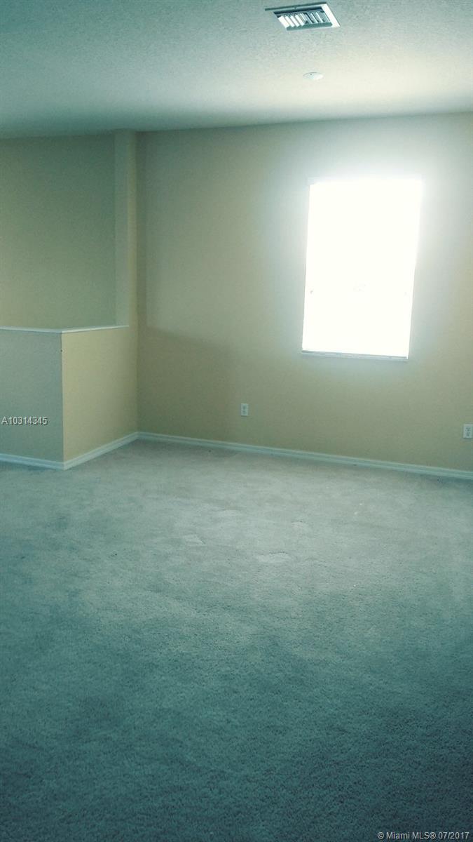 HAMPTON HILLS CONDO - Residential Lease