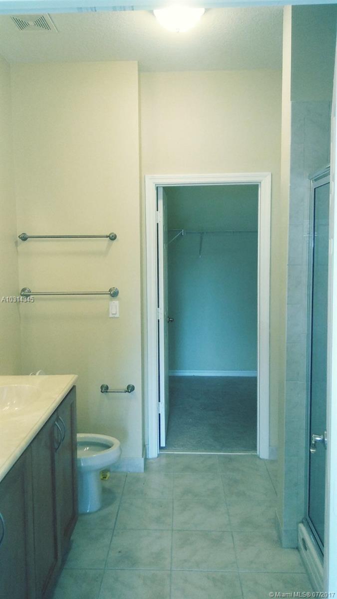 HAMPTON HILLS CONDO - Residential Lease