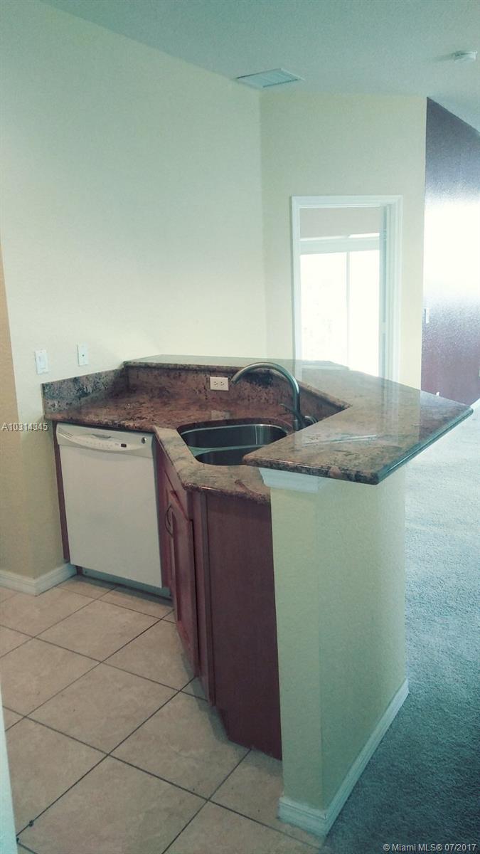 HAMPTON HILLS CONDO - Residential Lease