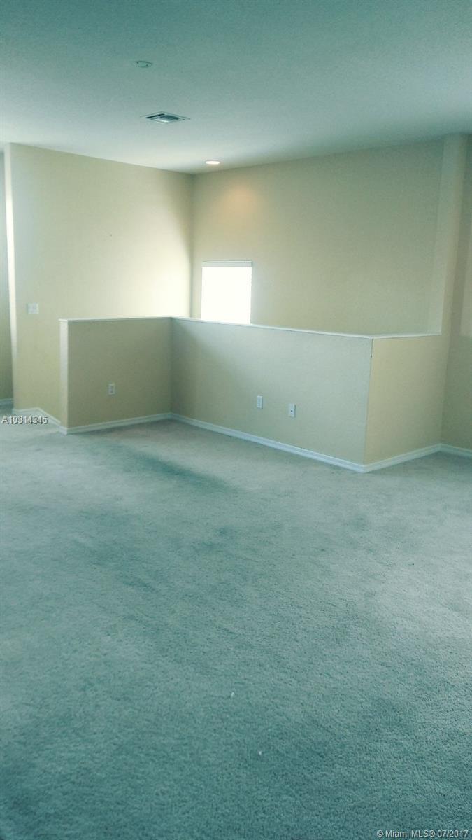 HAMPTON HILLS CONDO - Residential Lease