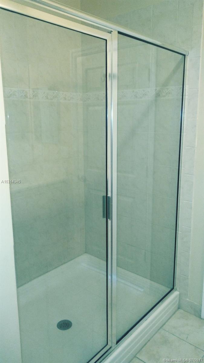 HAMPTON HILLS CONDO - Residential Lease