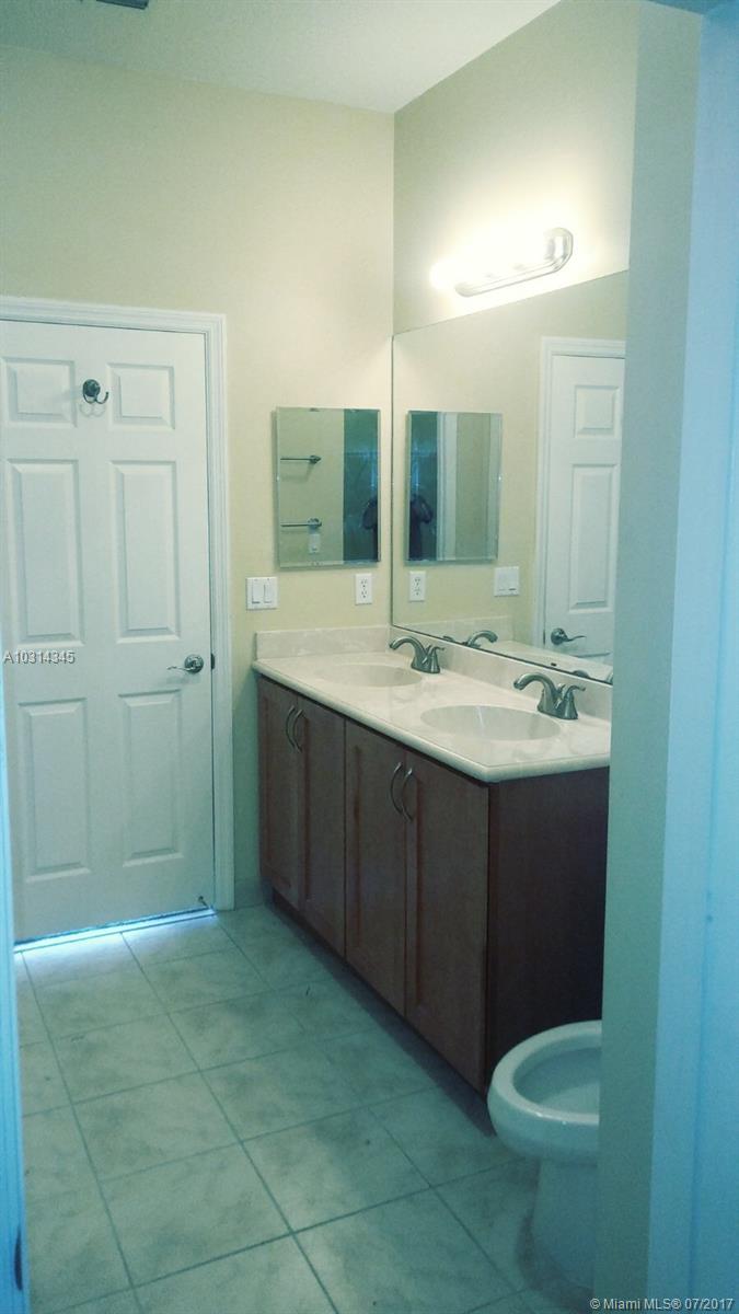 HAMPTON HILLS CONDO - Residential Lease