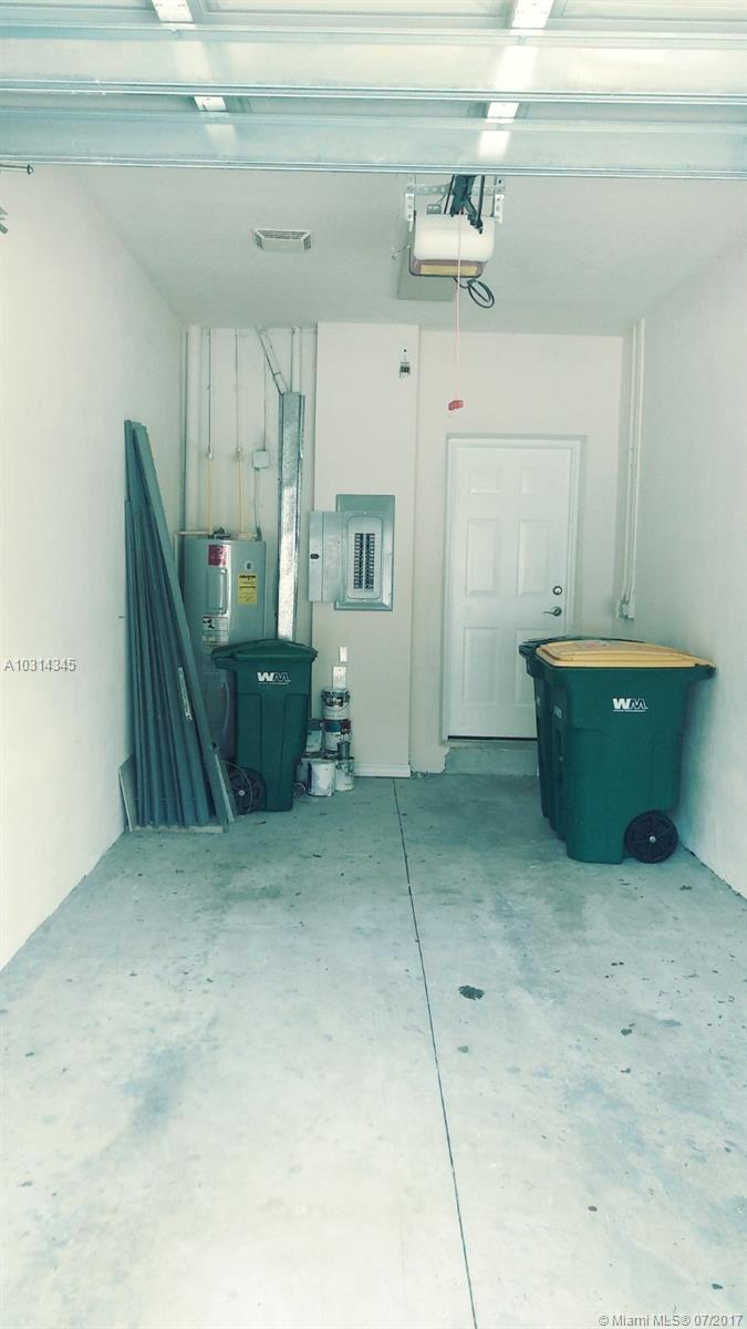 HAMPTON HILLS CONDO - Residential Lease