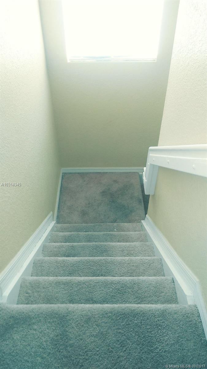 HAMPTON HILLS CONDO - Residential Lease