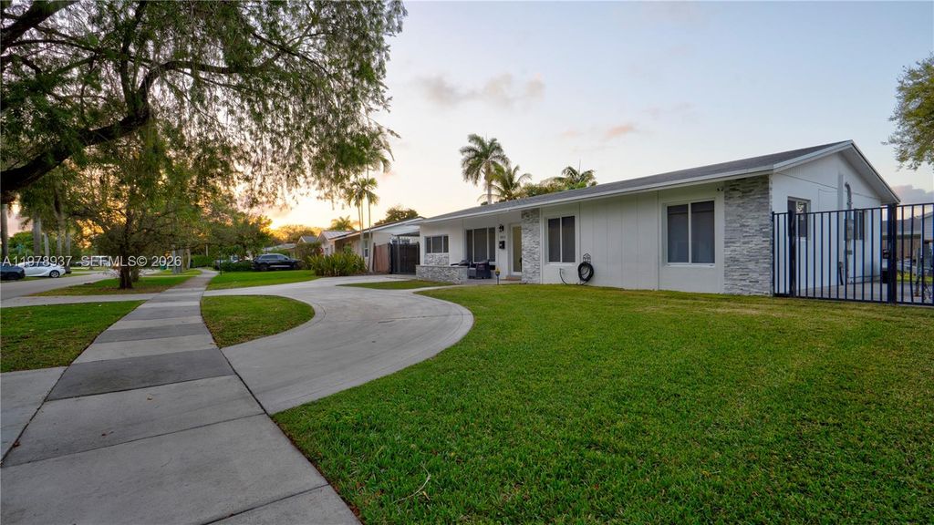 Photo of 9311 Sterling Dr, Cutler Bay, FL 33157 (MLS # A11978937)