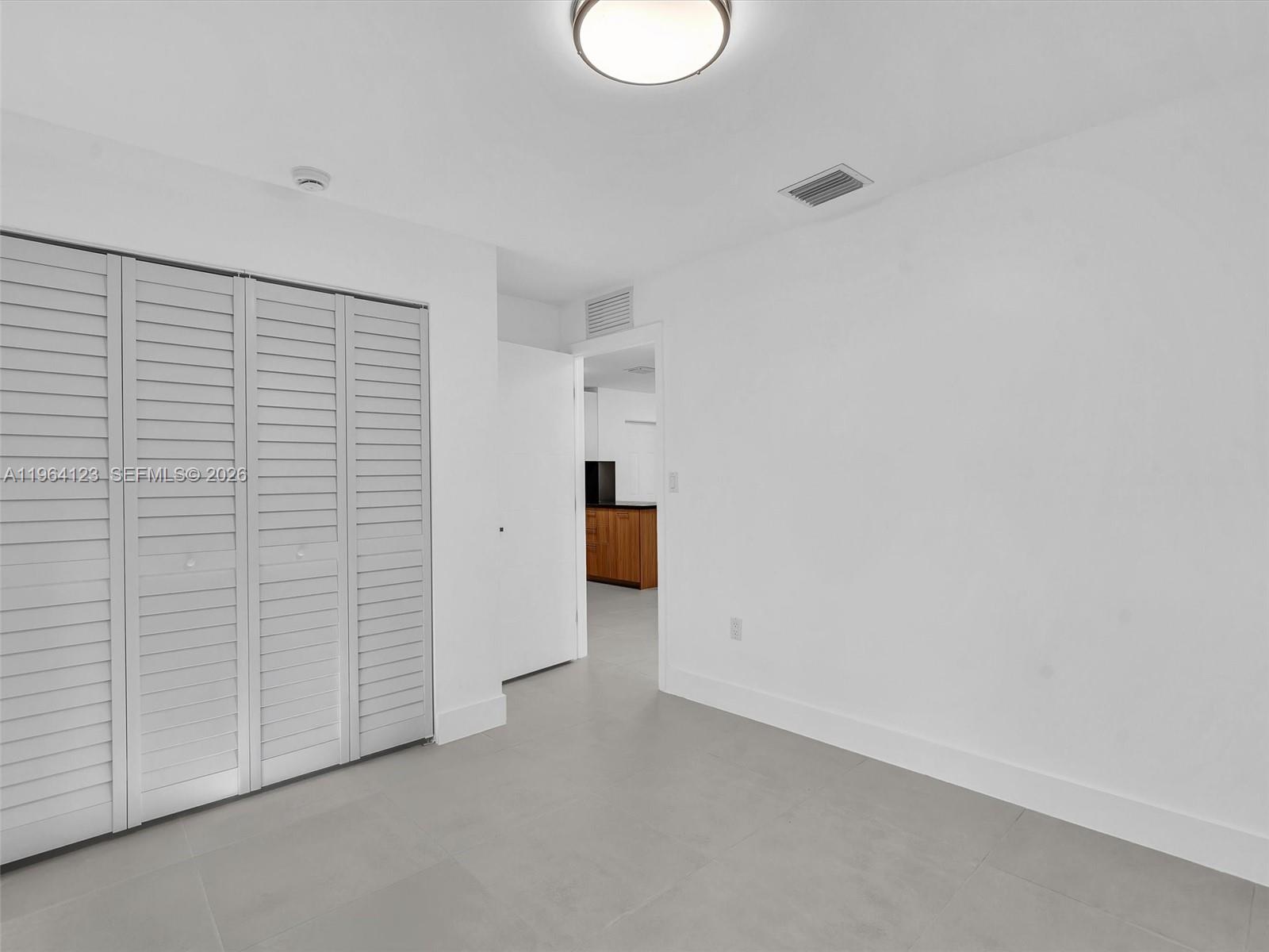 LIBERTY CITY - Residential Income