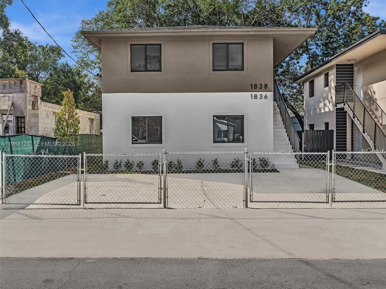 LIBERTY CITY - Residential Income