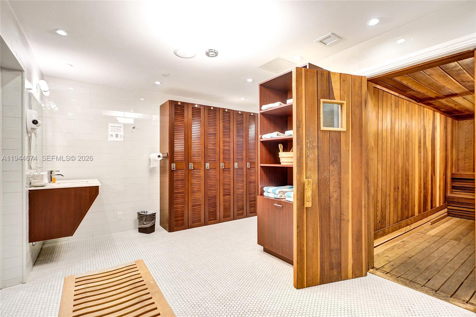 TURNBERRY ISLE SOUTH CONDO - Residential