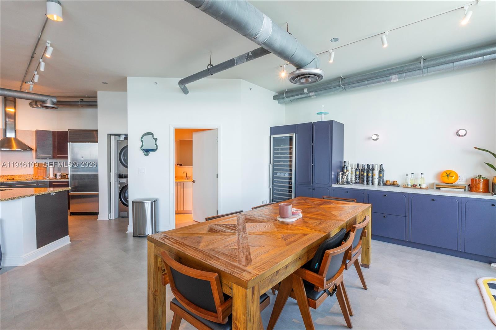 STAR LOFTS ON THE BAY CON - Residential