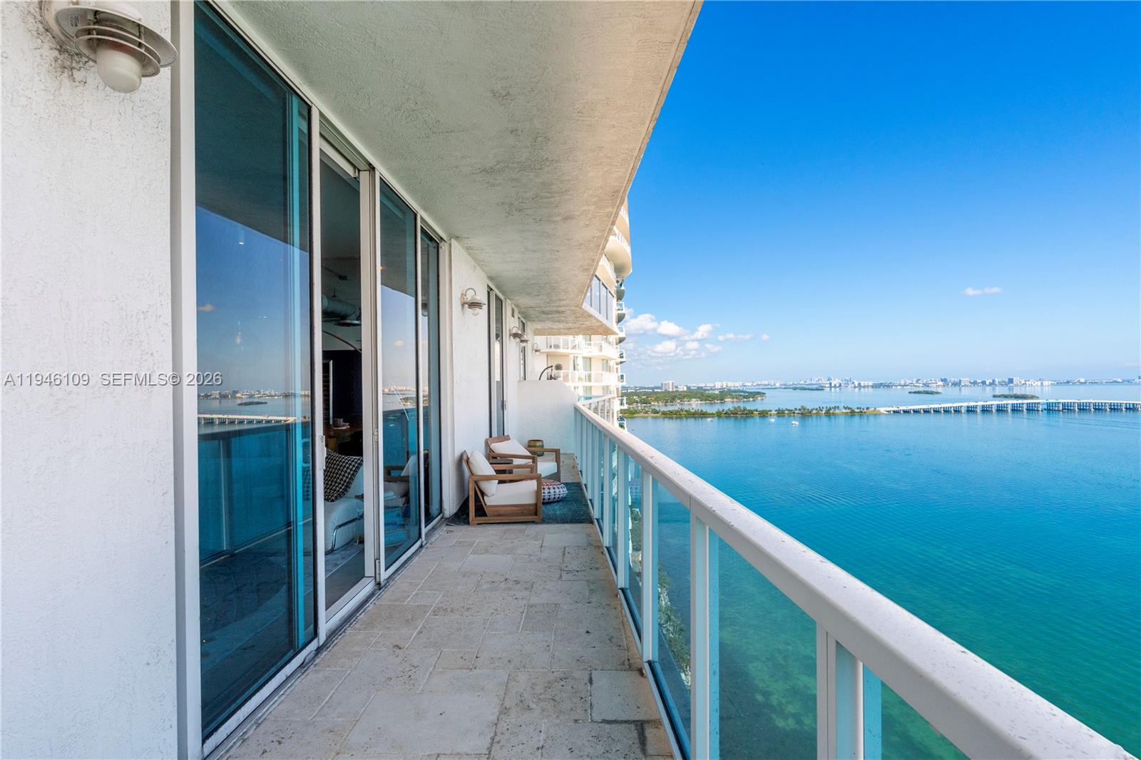 STAR LOFTS ON THE BAY CON - Residential