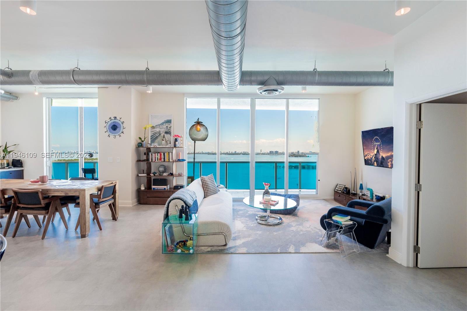 STAR LOFTS ON THE BAY CON - Residential