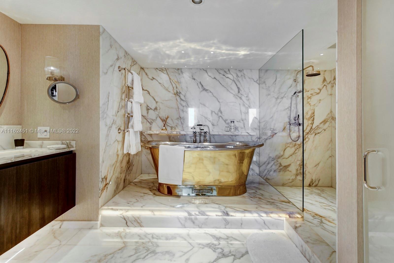 MOSAIC ON MIAMI BEACH CON - Residential