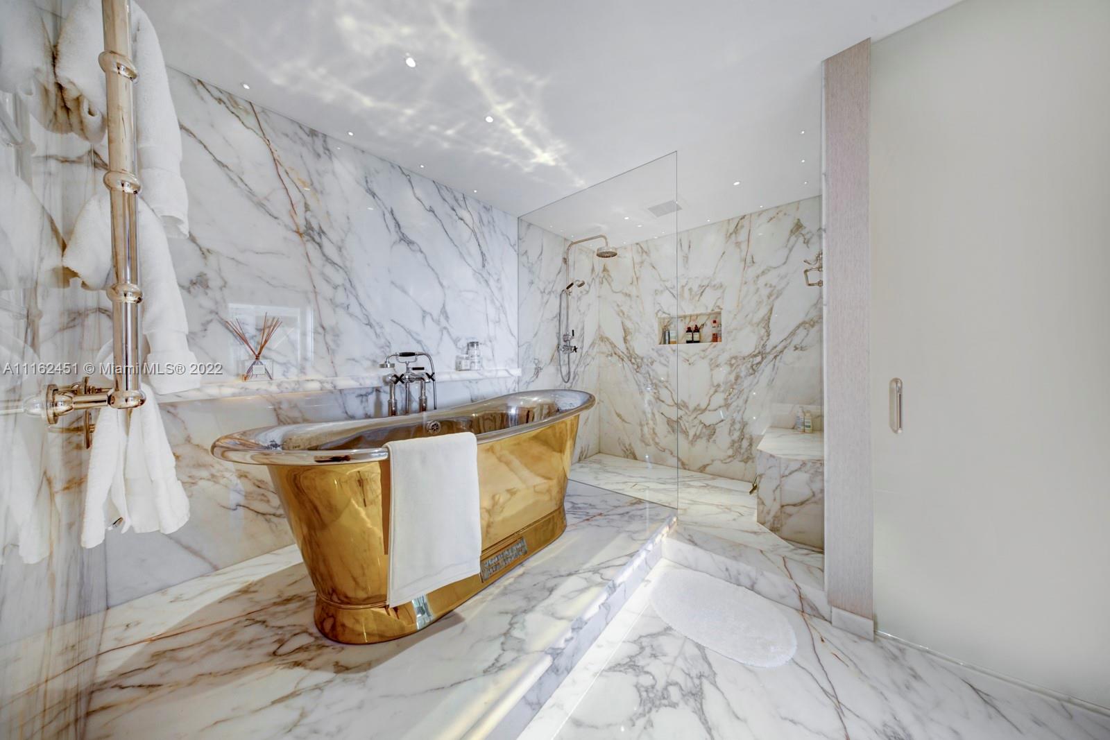 MOSAIC ON MIAMI BEACH CON - Residential