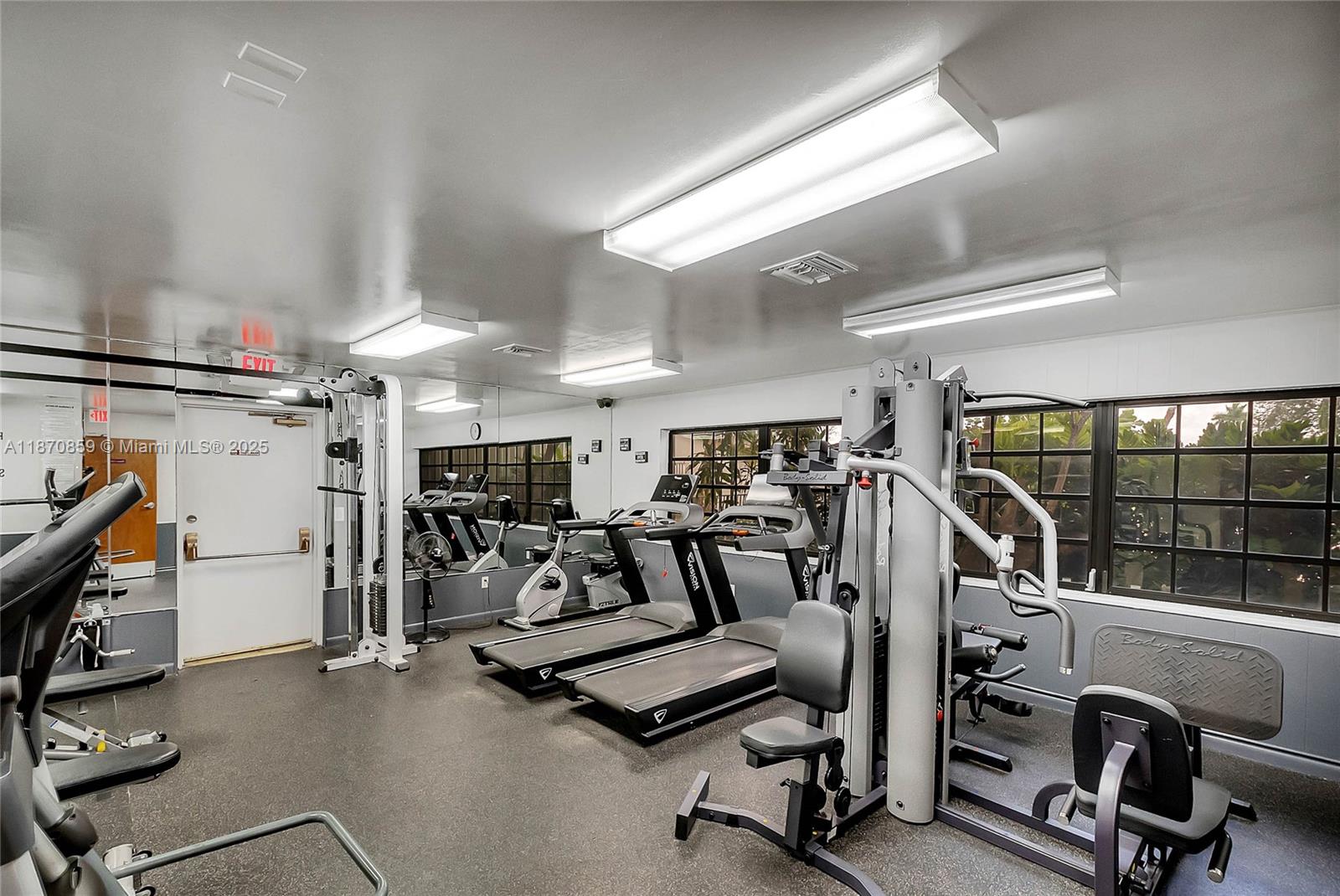 KINGS COURT WEST - Residential