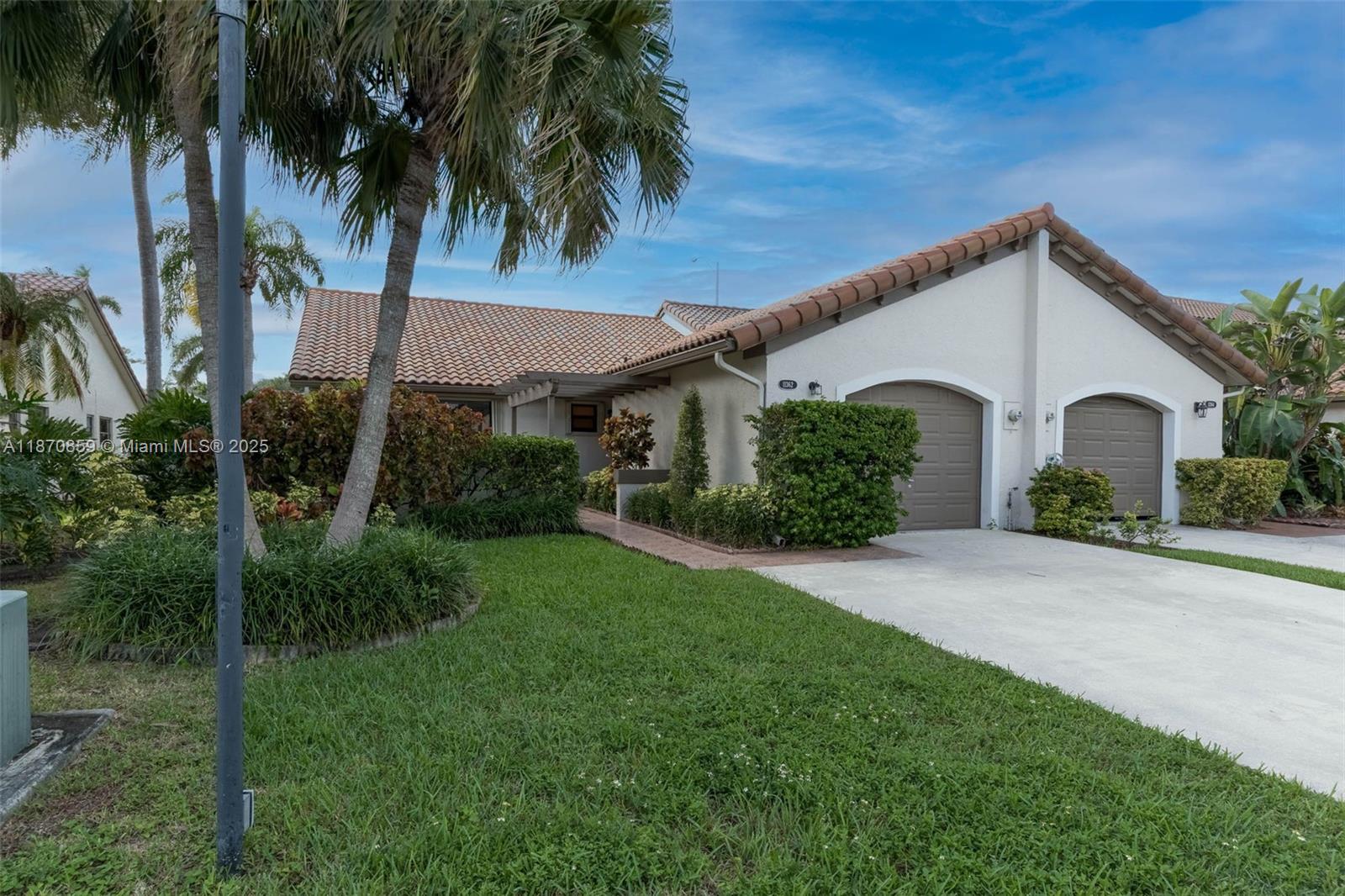 KINGS COURT WEST - Residential