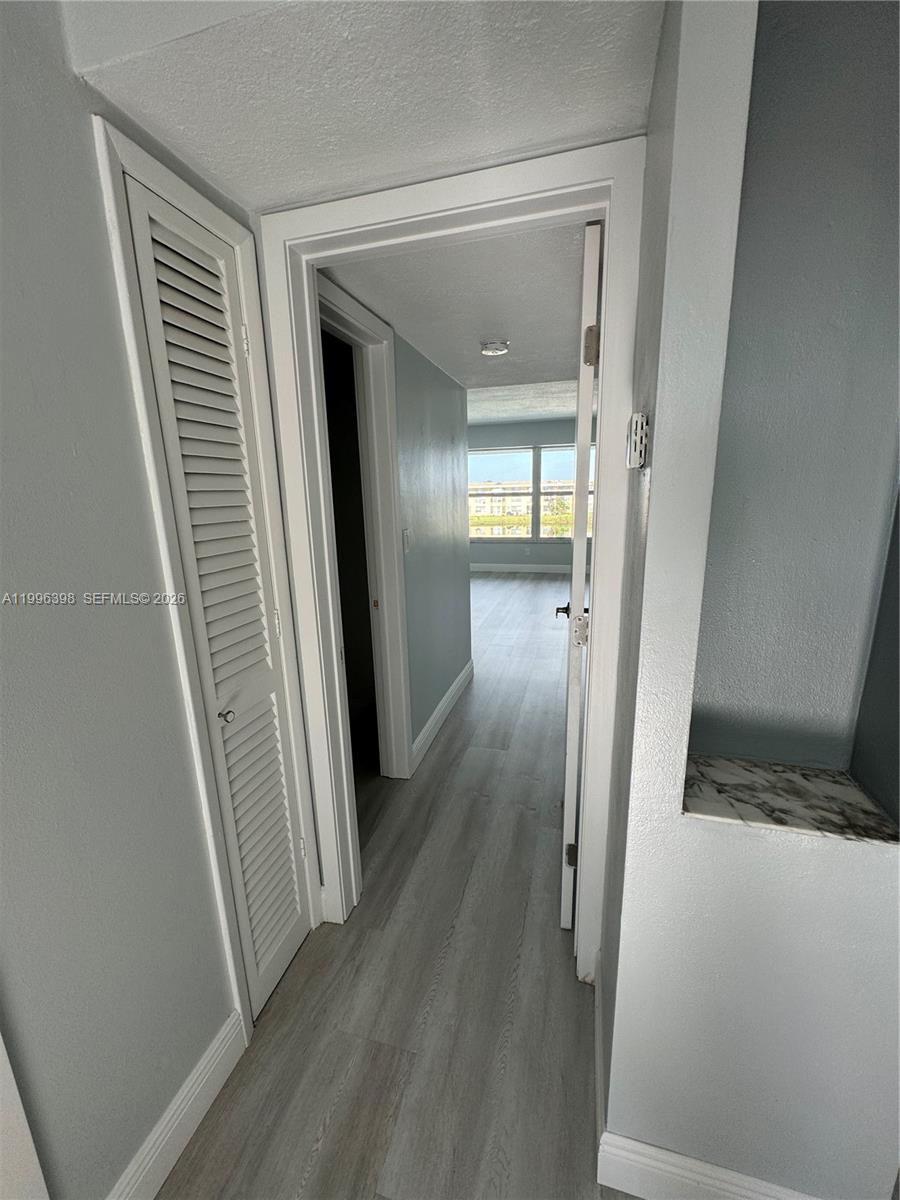 SECOND FORUM CONDO - Residential