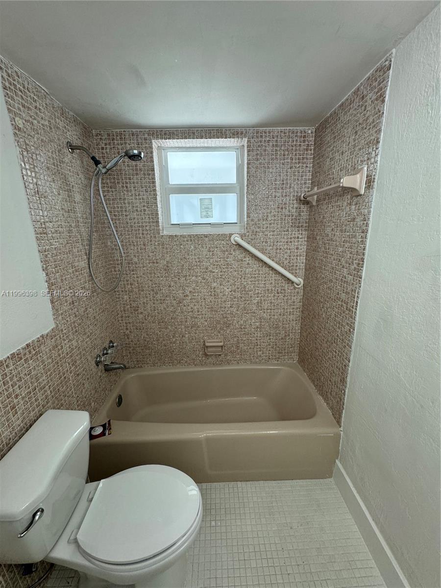 SECOND FORUM CONDO - Residential