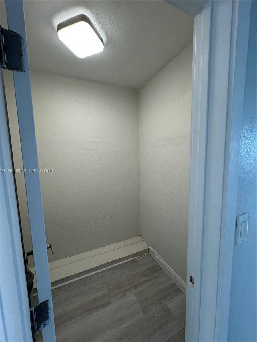 SECOND FORUM CONDO - Residential