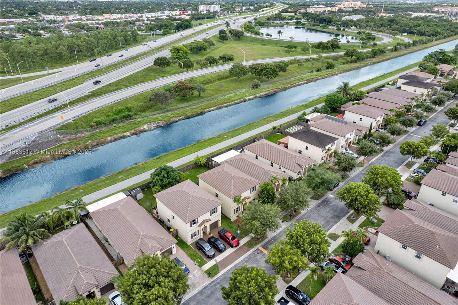 ATLANTIS AT OASIS - Residential