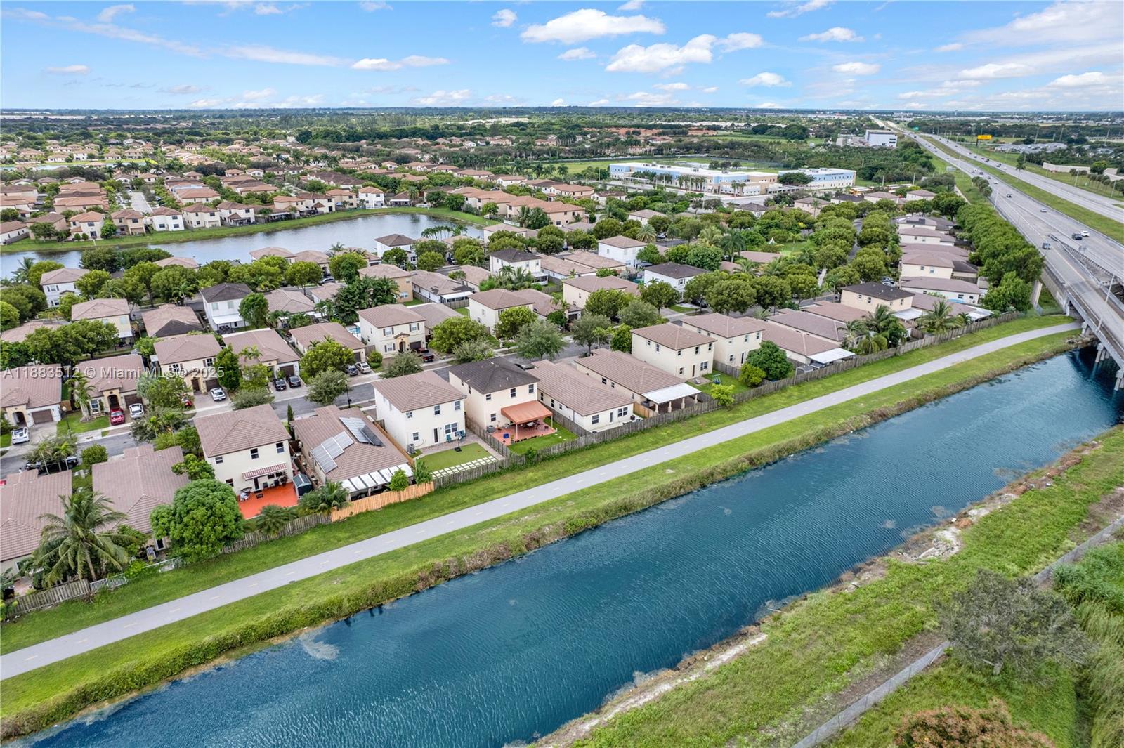 ATLANTIS AT OASIS - Residential