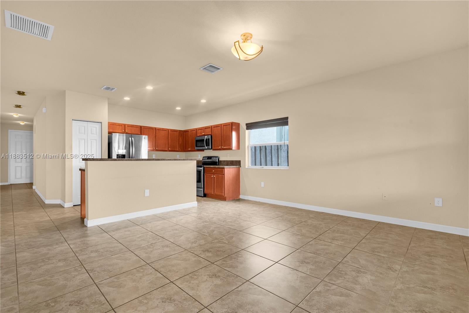 ATLANTIS AT OASIS - Residential