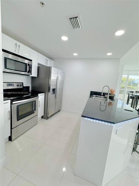 1871 NW S River Dr 705 Miami FL 33125